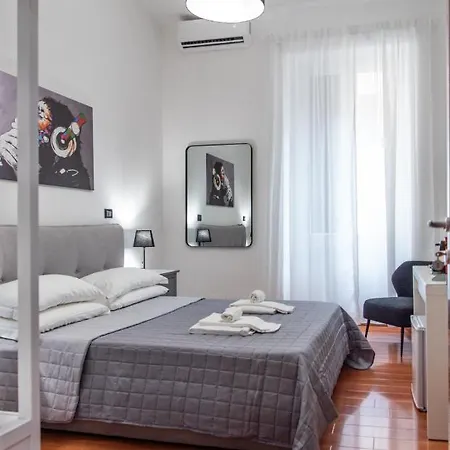 Pura Vida Rome